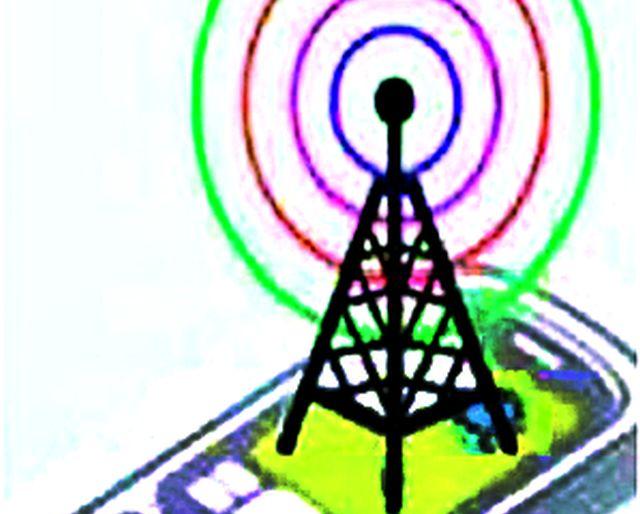 Bank transactions due to internet jam due to jam | इंटरनेट सेवा ठप्प झाल्याने बँकेचे व्यवहार खोळंबले Bank transactions due to internet jam due to jam | इंटरनेट सेवा ठप्प झाल्याने बँकेचे व्यवहार खोळंबले