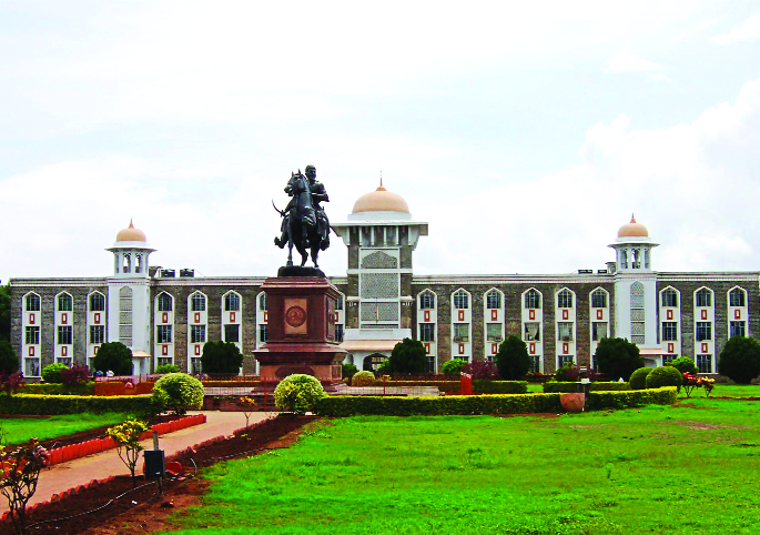 Vehicle parking by 'smartphones' | ‘स्मार्टफोन’द्वारे करा वाहनाचे पार्किंग Vehicle parking by 'smartphones' | ‘स्मार्टफोन’द्वारे करा वाहनाचे पार्किंग