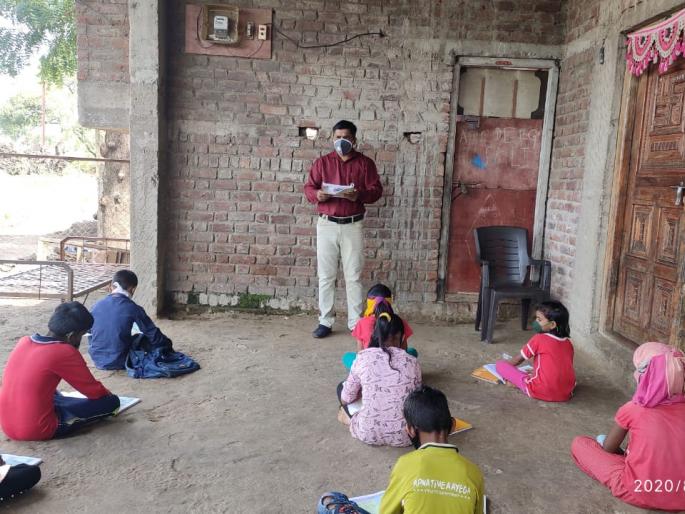 Vinchur overcomes school ban on school ban ..! | शाळा बंदीवर जिल्हा परिषद शाळा टाकळी विंचूरने केली मात..! Vinchur overcomes school ban on school ban ..! | शाळा बंदीवर जिल्हा परिषद शाळा टाकळी विंचूरने केली मात..!