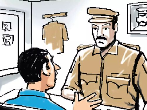 Police take action against 15 traders for obstructing traffic | रहदारीला अडथळा आणणाऱ्या 15 व्यावसायिकांवर पोलिसांची कारवाई