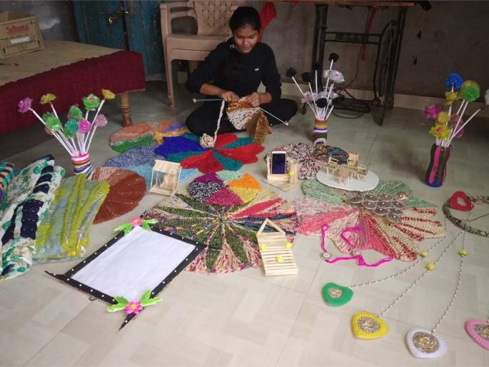 Becoming self-reliant and gaining employment through handicrafts | आत्मनिर्भर बनत हस्तकलेतून मिळवला रोजगार Becoming self-reliant and gaining employment through handicrafts | आत्मनिर्भर बनत हस्तकलेतून मिळवला रोजगार