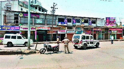 All negative in contact with Nashik district | नाशिक जिल्हाबाधिताच्या संपर्कातील सारे निगेटिव्ह All negative in contact with Nashik district | नाशिक जिल्हाबाधिताच्या संपर्कातील सारे निगेटिव्ह