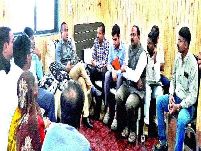 Saptashringagad will be free of plastic? B. Radhakrishnan: Gram Panchayat asked about cleanliness with the Goddess Institute | सप्तशृंगगड प्लॅस्टिकमुक्त कधी होणार? बी. राधाकृष्णन : स्वच्छतेबाबत देवी संस्थानसह ग्रामपंचायतीला विचारला प्रश्न Saptashringagad will be free of plastic? B. Radhakrishnan: Gram Panchayat asked about cleanliness with the Goddess Institute | सप्तशृंगगड प्लॅस्टिकमुक्त कधी होणार? बी. राधाकृष्णन : स्वच्छतेबाबत देवी संस्थानसह ग्रामपंचायतीला विचारला प्रश्न