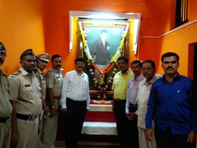 Ratnagiri: Savarkar's thoughts should be transformed with inspiration: Abhijeet Ghorpade | रत्नागिरी : सावरकरांच्या विचारांची प्रेरणा घेऊन परिवर्तन करावे : अभिजीत घोरपडे Ratnagiri: Savarkar's thoughts should be transformed with inspiration: Abhijeet Ghorpade | रत्नागिरी : सावरकरांच्या विचारांची प्रेरणा घेऊन परिवर्तन करावे : अभिजीत घोरपडे