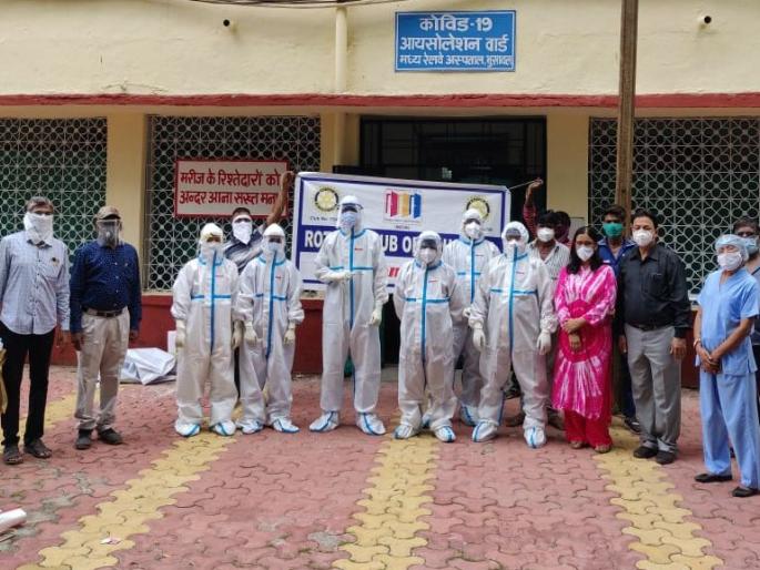 Corona Karmayogi honored by Rotary Club of Bhusawal | रोटरी क्लब आॅफ भुसावळतर्फे कोरोना कर्मयोगींचा सन्मान