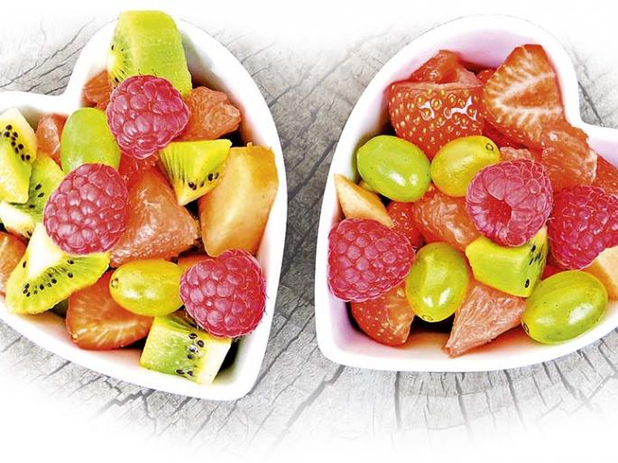 World Vegan Day 2019- vegan is new lifestyle trend, why? | World Vegan Day 2019 - विराट कोहलीसारखं वेगन व्हायचं ठरवलंय तुम्ही?