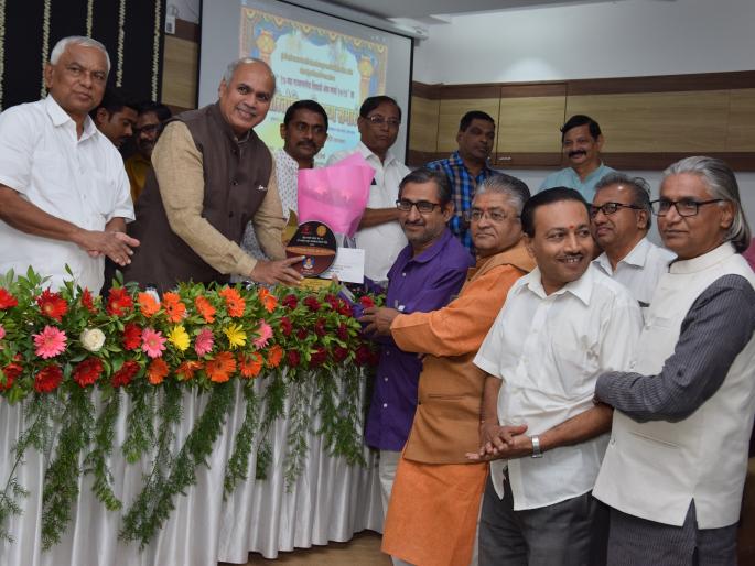 Literature Savana Diwali Ankala State Level First Prize | साहित्य सावाना दिवाळी अंकाला राज्यस्तरीय प्रथम पुरस्कार Literature Savana Diwali Ankala State Level First Prize | साहित्य सावाना दिवाळी अंकाला राज्यस्तरीय प्रथम पुरस्कार