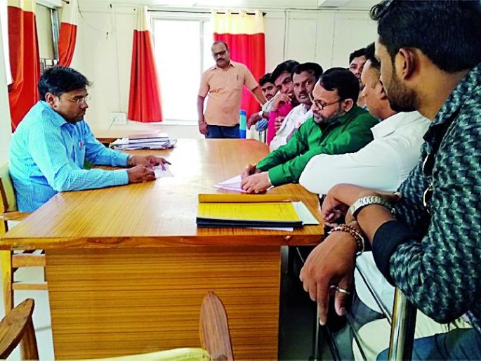 Elgar Front of Vidarbahi Unemployed youth | वैदर्भीय बेरोजगार युवकांचा एल्गार मोर्चा Elgar Front of Vidarbahi Unemployed youth | वैदर्भीय बेरोजगार युवकांचा एल्गार मोर्चा