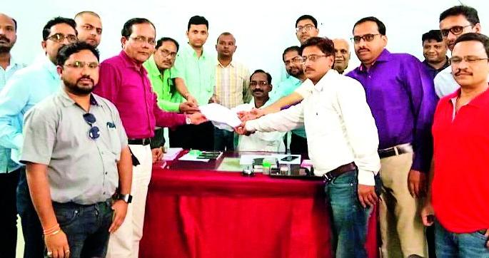 The fast of NCP's fasting continued on the fourth day | राष्ट्रवादीचे उपोषण चवथ्या दिवशी कायम The fast of NCP's fasting continued on the fourth day | राष्ट्रवादीचे उपोषण चवथ्या दिवशी कायम