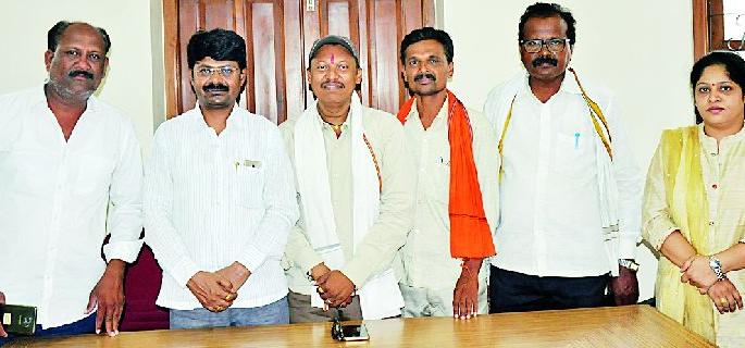 Slow down implementation of the scarcity plan | टंचाई आराखड्याची अंमलबजावणी संथ Slow down implementation of the scarcity plan | टंचाई आराखड्याची अंमलबजावणी संथ