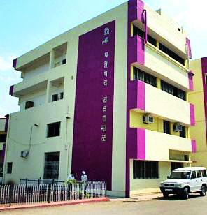 The composite power of the Zilla Parishad stagnate | जिल्हा परिषदेतील संमिश्र सत्ता डळमळीत The composite power of the Zilla Parishad stagnate | जिल्हा परिषदेतील संमिश्र सत्ता डळमळीत