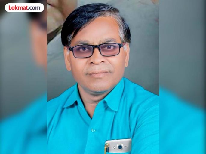 Sharad Pawar group's regional secretary Shrihari Kale died on the spot after being hit by an unknown vehicle | अज्ञात वाहनाच्या धडकेत शरद पवार गटाचे प्रदेश सचिव प्रा. श्रीहरी काळे जागीच ठार Sharad Pawar group's regional secretary Shrihari Kale died on the spot after being hit by an unknown vehicle | अज्ञात वाहनाच्या धडकेत शरद पवार गटाचे प्रदेश सचिव प्रा. श्रीहरी काळे जागीच ठार