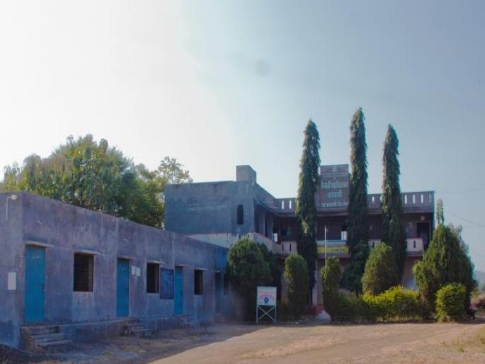 The director of the institution demands two lakhs from the professors for 'NAC' | संस्थाचालकाची 'नॅक'साठी प्राध्यापकांकडे दोन लाखांची मागणी