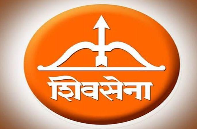 Saffron force of Shiv Sena overtaking rebels in district | जिल्ह्यात बंडखोरांना मागे टाकत शिवसेनेचा भगवा जोरात