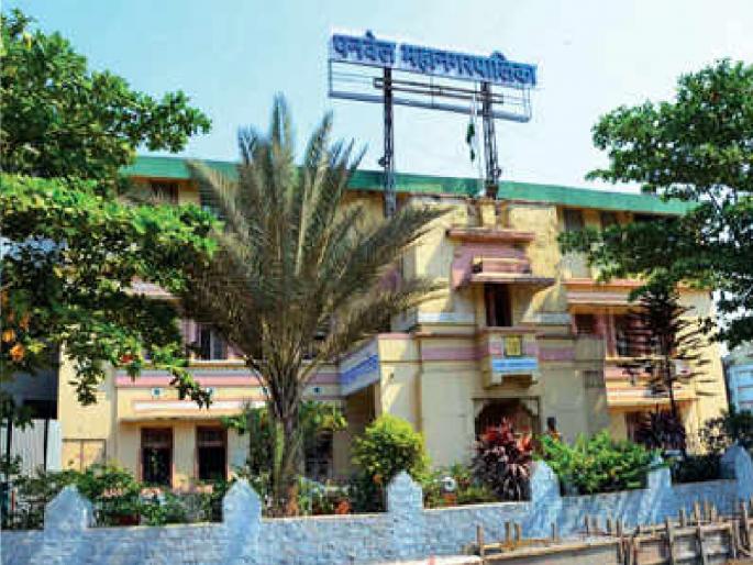 Notices to 351 shops for not putting up Marathi plates; Panvel Municipal Corporation action | मराठी पाट्या न लावणाऱ्यांना 351 दुकानांना नोटिसा; पनवेल महानगरपालिकेची कारवाई