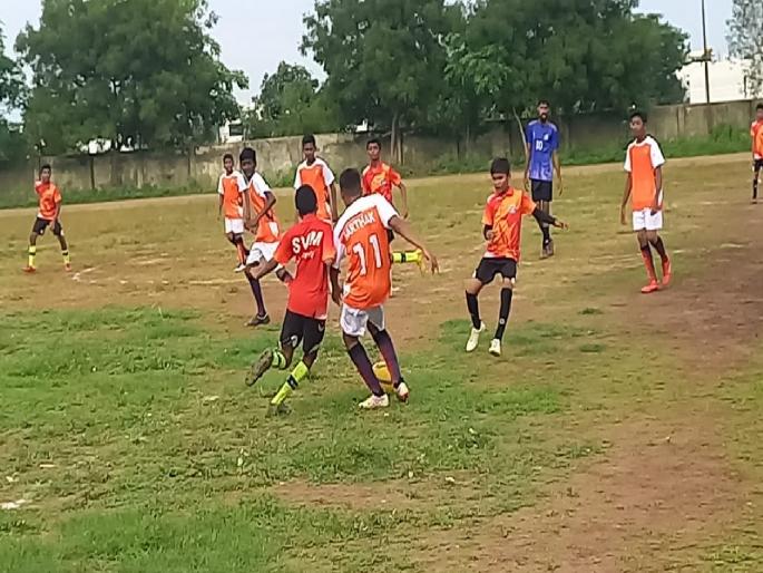 SVM and 'Sharada' fight for the title | एसव्हीएम आणि ‘शारदा’मध्ये विजेतेपदासाठी लढत SVM and 'Sharada' fight for the title | एसव्हीएम आणि ‘शारदा’मध्ये विजेतेपदासाठी लढत