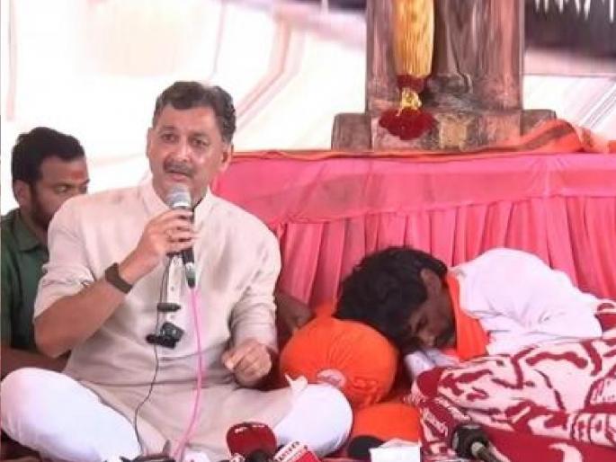 dont meet anyone, take care of your health, Chhatrapati Sambhaji Raje's advice to Manoj Jarange patil | मनोजराव कोणालाही भेटायचे नाही, तब्यतेची काळजी घ्या; संभाजीराजेंचा मनोज जरांगे यांना सल्ला dont meet anyone, take care of your health, Chhatrapati Sambhaji Raje's advice to Manoj Jarange patil | मनोजराव कोणालाही भेटायचे नाही, तब्यतेची काळजी घ्या; संभाजीराजेंचा मनोज जरांगे यांना सल्ला