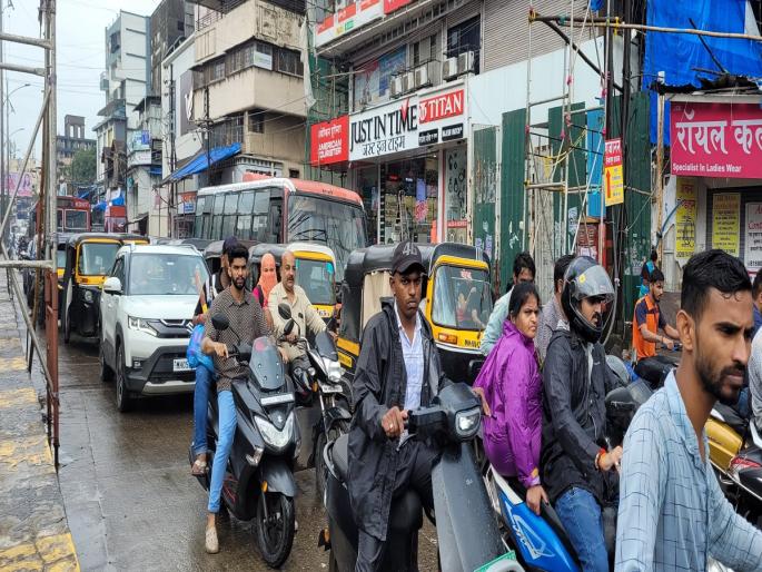 Changes in Kalyan's transport on the occasion of Ganesh chaturthi | गणेश विसर्जनानिमित्त कल्याणच्या वाहतुकीत बदल Changes in Kalyan's transport on the occasion of Ganesh chaturthi | गणेश विसर्जनानिमित्त कल्याणच्या वाहतुकीत बदल