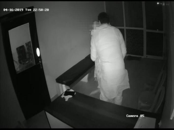 Video Viral; leader Caught in camera during | अश्लील व्हिडिओ व्हायरल; लोकप्रतिनिधींच्या रंगेल चाळ्यांनी बीडमध्ये खळबळ Video Viral; leader Caught in camera during | अश्लील व्हिडिओ व्हायरल; लोकप्रतिनिधींच्या रंगेल चाळ्यांनी बीडमध्ये खळबळ