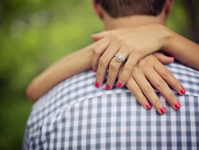 Facebook ‘Love Express’; Police took him into custody | सैराट सुटली फेसबुक ‘लव्ह एक्स्प्रेस’; पोलिसांनी घेतले ताब्यात Facebook ‘Love Express’; Police took him into custody | सैराट सुटली फेसबुक ‘लव्ह एक्स्प्रेस’; पोलिसांनी घेतले ताब्यात