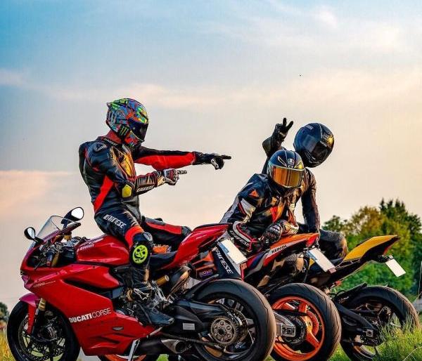 Special campaign against bikers in Nagpur | उपराजधानीत हैदोस घालणाऱ्या बाईकर्सविरुद्ध विशेष मोहीम Special campaign against bikers in Nagpur | उपराजधानीत हैदोस घालणाऱ्या बाईकर्सविरुद्ध विशेष मोहीम