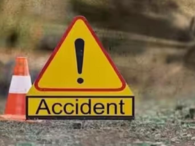A couple coming on a bike after celebrating Diwali was crushed by a container | दिवाळी साजरी करून दुचाकीवरून येणाऱ्या दाम्पत्यास कंटेनरने चिरडले A couple coming on a bike after celebrating Diwali was crushed by a container | दिवाळी साजरी करून दुचाकीवरून येणाऱ्या दाम्पत्यास कंटेनरने चिरडले