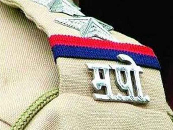 Suspected accused died in police beating? One employee with 'PSI' suspended | पाेलिसांच्या मारहाणीत संशयित आराेपीचा मृत्यू? ‘PSI’सह एक कर्मचारी निलंबित Suspected accused died in police beating? One employee with 'PSI' suspended | पाेलिसांच्या मारहाणीत संशयित आराेपीचा मृत्यू? ‘PSI’सह एक कर्मचारी निलंबित