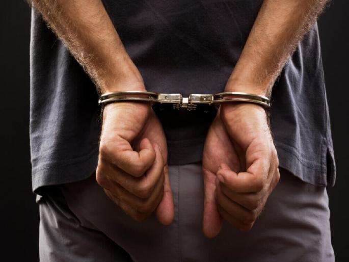 RPF shackled Attal thieves in Sevagram and Badnera | सेवाग्राम आणि बडनेरातील अट्टल चोरट्यांना आरपीएफने ठोकल्या बेड्या RPF shackled Attal thieves in Sevagram and Badnera | सेवाग्राम आणि बडनेरातील अट्टल चोरट्यांना आरपीएफने ठोकल्या बेड्या