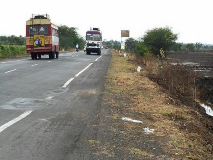 Tender for Sangli-Peth road hanged in Delhi Nitin Gadkari broke coconut | सांगली-पेठ रस्त्याची निविदा दिल्लीत लटकली, नितीन गडकरींनी फोडला होता नारळ