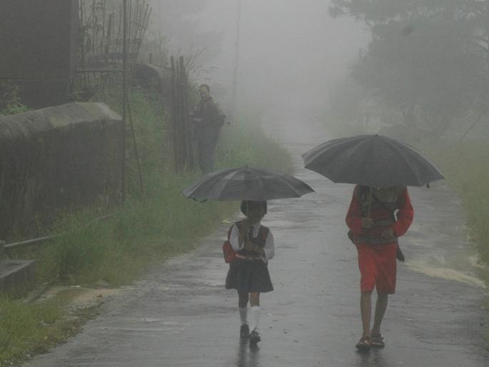 The highest rainfall in Patharpunj, not Cherrapunji; 4 places in Satara top in the country | चेरापुंजी नव्हे, पाथरपुंजमध्ये सर्वाधिक पाऊस; देशात पहिल्या पाचमध्ये साताऱ्यातील ४ ठिकाणे The highest rainfall in Patharpunj, not Cherrapunji; 4 places in Satara top in the country | चेरापुंजी नव्हे, पाथरपुंजमध्ये सर्वाधिक पाऊस; देशात पहिल्या पाचमध्ये साताऱ्यातील ४ ठिकाणे