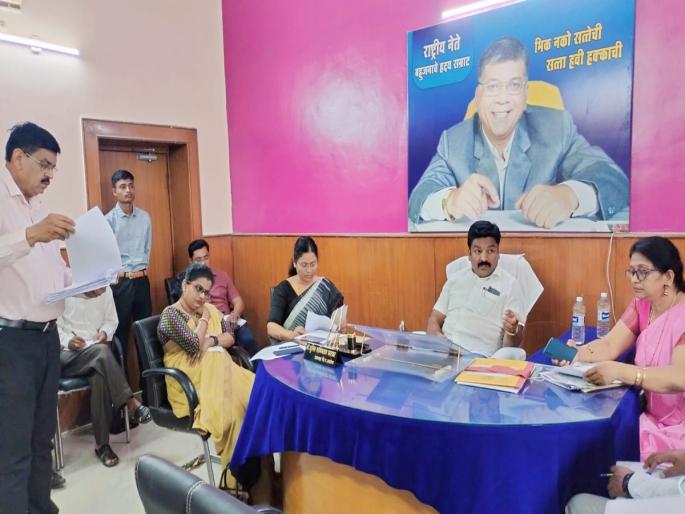 Deposit the 'pension' amount in the account of retired employees immediately! | सेवानिवृत्त कर्मचाऱ्यांच्या खात्यात ‘पेन्शन’ची रक्कम तातडीने जमा करा ! Deposit the 'pension' amount in the account of retired employees immediately! | सेवानिवृत्त कर्मचाऱ्यांच्या खात्यात ‘पेन्शन’ची रक्कम तातडीने जमा करा !