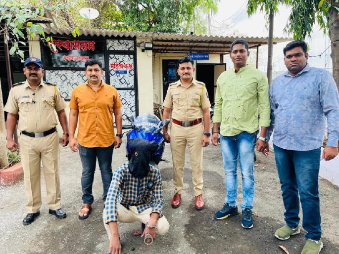 Kongaon police succeeded in arresting the mobile phone thief | मोबाईल चोरट्याच्या मुसक्या आवळण्यात कोनगाव पोलिसांना यश Kongaon police succeeded in arresting the mobile phone thief | मोबाईल चोरट्याच्या मुसक्या आवळण्यात कोनगाव पोलिसांना यश