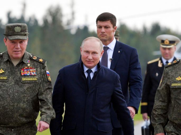 Russia will use Syrian fighters to capture Kiev in Russia Ukraine War: | Russia Ukraine War: कीव्ह ताब्यात घेण्यासाठी पुतिन यांचा नवा डाव; रशिया करणार सिरियन याेद्ध्यांचा वापर Russia will use Syrian fighters to capture Kiev in Russia Ukraine War: | Russia Ukraine War: कीव्ह ताब्यात घेण्यासाठी पुतिन यांचा नवा डाव; रशिया करणार सिरियन याेद्ध्यांचा वापर