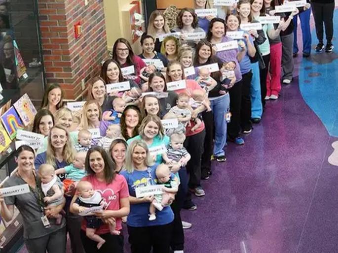 Oh, baby! 36 nurses in Kansas City hospital NICU due to give birth this year | 'या' हॉस्पिटलमध्ये 36 नर्स 'प्रेग्नेंट'; म्हणाल्या, 'येथील पाणी पिऊ नका, नाहीतर...' Oh, baby! 36 nurses in Kansas City hospital NICU due to give birth this year | 'या' हॉस्पिटलमध्ये 36 नर्स 'प्रेग्नेंट'; म्हणाल्या, 'येथील पाणी पिऊ नका, नाहीतर...'