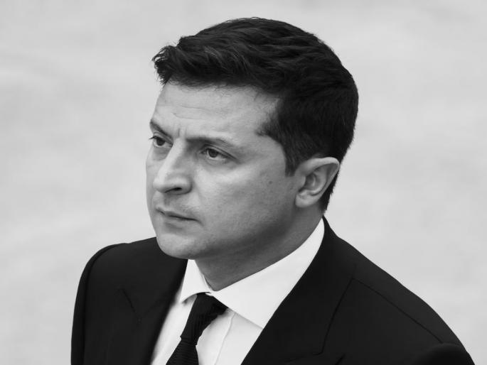 Russia Ukraine War: 3 Assassination Attempts of Ukraine President Volodymyr Zelenskyy In Last Week, Brtish media reports | Russia Ukraine War: रशियन एजन्सीनेच जेलेन्स्की यांना तीनदा वाचविले; हत्येचे कट उधळले : रिपोर्ट Russia Ukraine War: 3 Assassination Attempts of Ukraine President Volodymyr Zelenskyy In Last Week, Brtish media reports | Russia Ukraine War: रशियन एजन्सीनेच जेलेन्स्की यांना तीनदा वाचविले; हत्येचे कट उधळले : रिपोर्ट