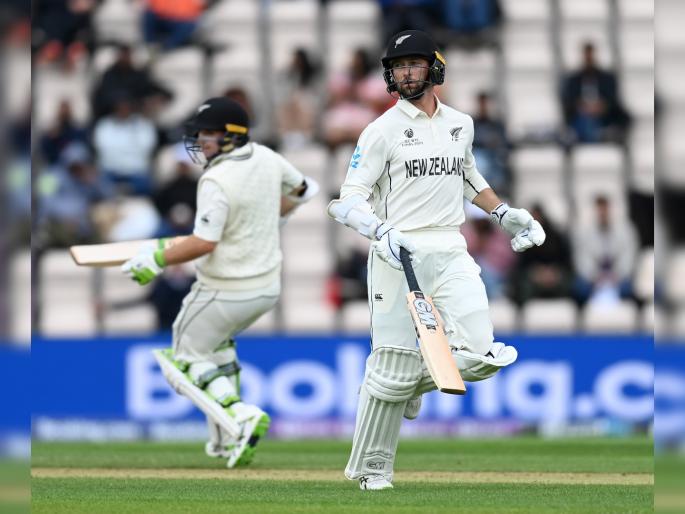 WTC final 2021 Ind vs NZ Test : Bad light stops play; Stumps has been called with NZ at 101/2, trailing by 116 runs | WTC Final 2021 IND vs NZ : कायले जेमिन्सननं गाजवला दिवस, किवींच्या सलामीवीरांनीही दाखवला दम!