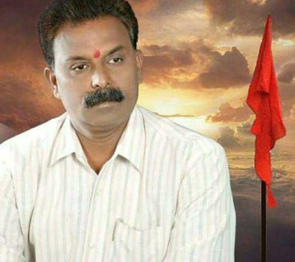 Pawar, who tried to commit suicide in front of Gadkari's house, is safe | गडकरींच्या घरासमोर आत्महत्येचा प्रयत्न करणारे पवार सुखरूप Pawar, who tried to commit suicide in front of Gadkari's house, is safe | गडकरींच्या घरासमोर आत्महत्येचा प्रयत्न करणारे पवार सुखरूप