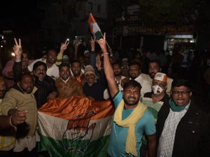 Nagpur Graduate Constituency; The advance of the Congress wanjari in the BJP's fort | नागपूर पदवीधर मतदारसंघ ; भाजपच्या गडात काँग्रेसच्या वंजारींची आगेकूच Nagpur Graduate Constituency; The advance of the Congress wanjari in the BJP's fort | नागपूर पदवीधर मतदारसंघ ; भाजपच्या गडात काँग्रेसच्या वंजारींची आगेकूच