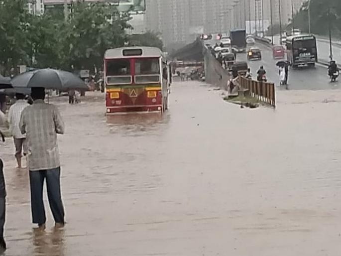 Precedence everywhere in Mira-Bhayander; Ghodbunder Marg and National Highway are also under water | मीरा-भाईंदरमध्ये सर्वत्र पूरस्थिती; घोडबंदर मार्ग व राष्ट्रीय महामार्गदेखील पाण्याखाली Precedence everywhere in Mira-Bhayander; Ghodbunder Marg and National Highway are also under water | मीरा-भाईंदरमध्ये सर्वत्र पूरस्थिती; घोडबंदर मार्ग व राष्ट्रीय महामार्गदेखील पाण्याखाली