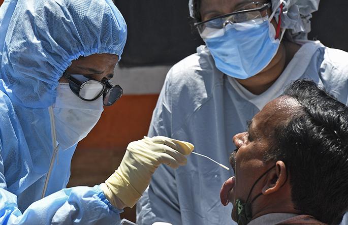 Corona stops reporting patient area | कोरोना रुग्णाच्या परिसराची माहिती देणे बंद Corona stops reporting patient area | कोरोना रुग्णाच्या परिसराची माहिती देणे बंद