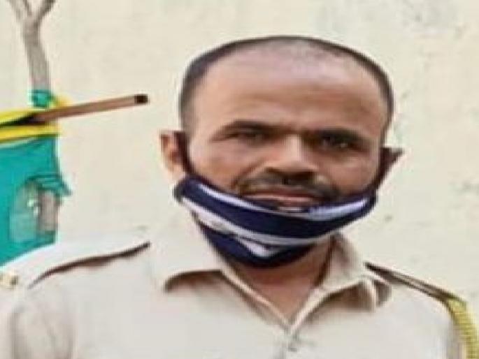 Police asked for 2000 for court summons, case filed | कोर्टाच्या समन्ससाठी पोलिसाने मागितले दोन हजार, गुन्हा दाखल Police asked for 2000 for court summons, case filed | कोर्टाच्या समन्ससाठी पोलिसाने मागितले दोन हजार, गुन्हा दाखल