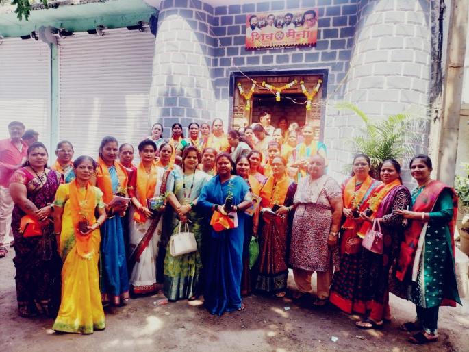 Public felicitation of Shiv Sainiks who destroyed gambling dens in Ulhasnagar | उल्हासनगरात जुगाराचे अड्डे उध्वस्थ करणाऱ्या शिवसैनिकांचा जाहीर सत्कार Public felicitation of Shiv Sainiks who destroyed gambling dens in Ulhasnagar | उल्हासनगरात जुगाराचे अड्डे उध्वस्थ करणाऱ्या शिवसैनिकांचा जाहीर सत्कार