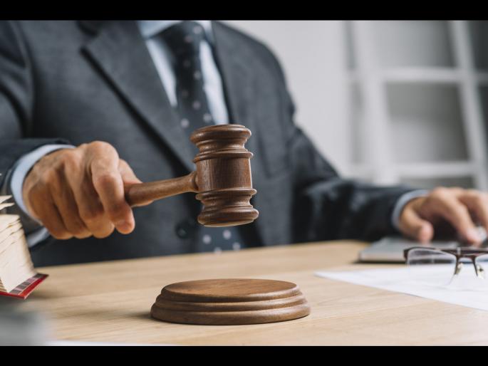 Porn star posting video judge caught on only fans court gave shocking decision | कोर्टाच्या कामानंतर Porn Star बनत होता जज, पकडला गेल्यावर कोर्टाने घेतला असा निर्णय Porn star posting video judge caught on only fans court gave shocking decision | कोर्टाच्या कामानंतर Porn Star बनत होता जज, पकडला गेल्यावर कोर्टाने घेतला असा निर्णय