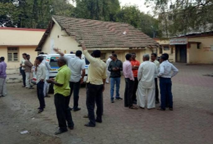 Mirthgaon mourns two friends drowning | मेहेरगावावर शोककळा दोघा मित्रांचा बुडून मृत्यू Mirthgaon mourns two friends drowning | मेहेरगावावर शोककळा दोघा मित्रांचा बुडून मृत्यू