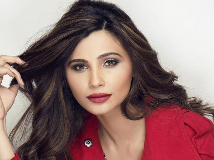 And Daisy Shah became No. 1 | आणि डेजी शाह बनली नंबर 1 And Daisy Shah became No. 1 | आणि डेजी शाह बनली नंबर 1
