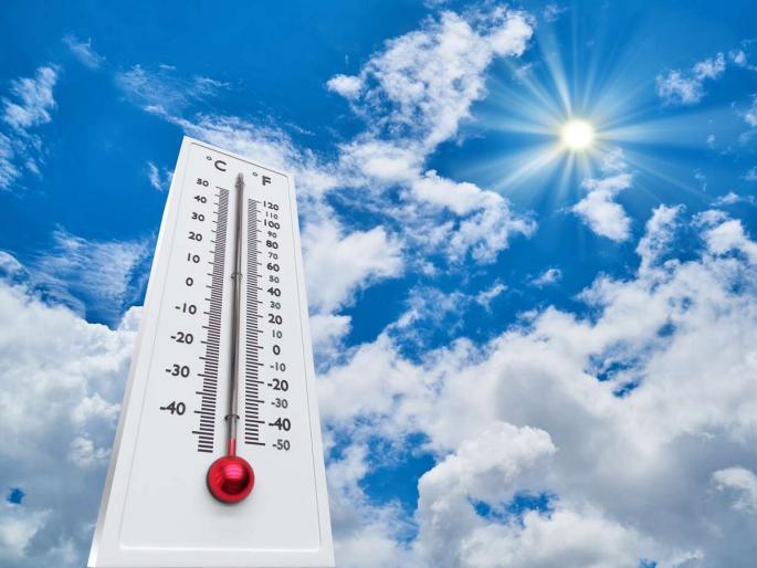 Solapur temperature at 43.7 degrees; Highest temperature recorded this season | सोलापुरातील तापमानाचा पारा ४३.७ अंशावर; या हंगामातील सर्वाधिक तापमानाची नोंद Solapur temperature at 43.7 degrees; Highest temperature recorded this season | सोलापुरातील तापमानाचा पारा ४३.७ अंशावर; या हंगामातील सर्वाधिक तापमानाची नोंद