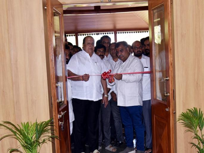 Work of Ghatras connecting Kolhapur completed in two months: Ravindra Chavan | कोल्हापुरला जोडणाऱ्या घाटरस्त्यांचे काम दोन महिन्यात मार्गी : रविंद्र चव्हाण Work of Ghatras connecting Kolhapur completed in two months: Ravindra Chavan | कोल्हापुरला जोडणाऱ्या घाटरस्त्यांचे काम दोन महिन्यात मार्गी : रविंद्र चव्हाण