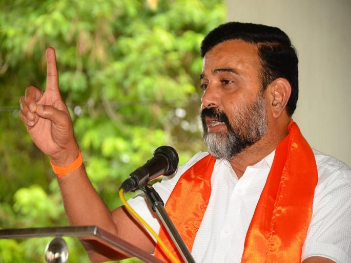 Gulabrao knocked on Sanjay Raut's door for the ministerial position, claims Sanjay Sawant | मंत्रीपदासाठी गुलाबरावांनी संजय राऊतांचेच दार ठोठावले, संपर्क प्रमुख संजय सावंत यांचा दावा Gulabrao knocked on Sanjay Raut's door for the ministerial position, claims Sanjay Sawant | मंत्रीपदासाठी गुलाबरावांनी संजय राऊतांचेच दार ठोठावले, संपर्क प्रमुख संजय सावंत यांचा दावा