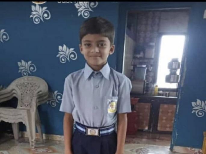 Teasing neighbor cost little one's life; Three accused arrested in case of kidnapping and murder | शेजाऱ्याला चिडवणं चिमुकल्याच्या जीवावर बेतलं; चिमुकल्याच्या अपहरण आणि हत्येप्रकरणी तीन आरोपींना अटक Teasing neighbor cost little one's life; Three accused arrested in case of kidnapping and murder | शेजाऱ्याला चिडवणं चिमुकल्याच्या जीवावर बेतलं; चिमुकल्याच्या अपहरण आणि हत्येप्रकरणी तीन आरोपींना अटक