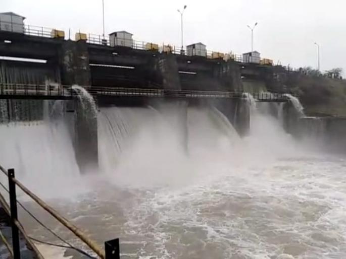  Rainfall in seven boards in the district | जिल्ह्यात सात मंडळांत अतिवृष्टी